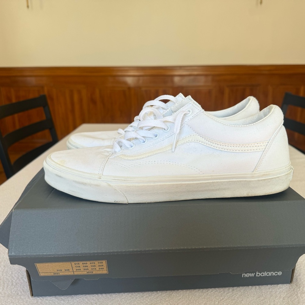 Vans Old Skool White Low-Top Sneakers